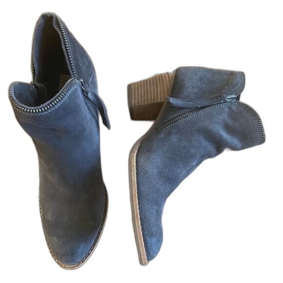 Dolce Vita -  Suede Wood Heel Gray Zip Up Ankle Booties -  Women’s size 8 1/2 - Picture 1 of 10